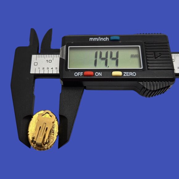 Signed ART Arthur Pepper Vintage Gold Tone Japanese Geisha Cameo Clip Earrings - Picture 10 of 10